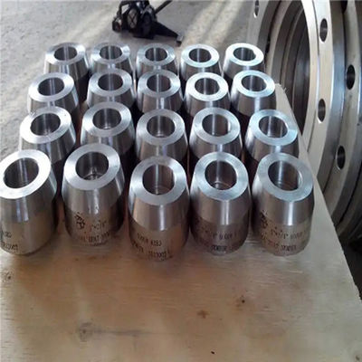 A234 WP11  Alloy Steel Socket Pipe Fittings Nipolets High Pressure  Rustproof