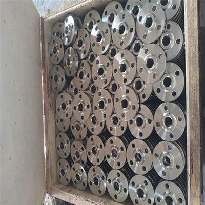 Anti Corrosion Surface Forged Steel Flange Silver Color For Industrial Pipeline Fittings