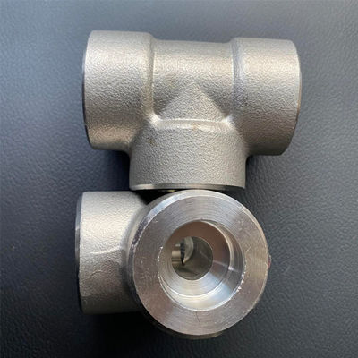 A105 Carbon Steel Socket Pipe Fittings Tee MSS SP-97-2019 Standard