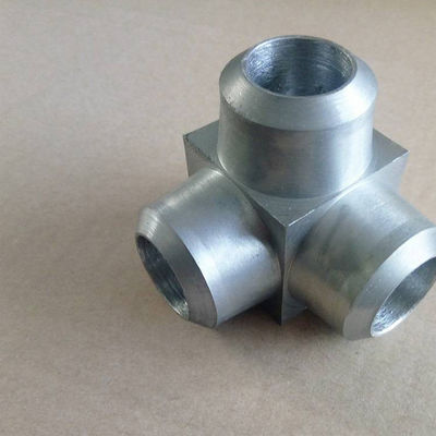 Forged Steel Threaded Fittings SW Steel Pipe Tee Fittings Corrosion Resistance