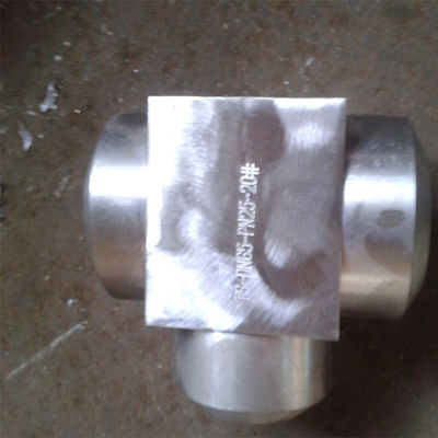 Galvanized Stainless Steel SW Socket Pipe Fittings Pressure Rating Up To 9000LB Forged Tee