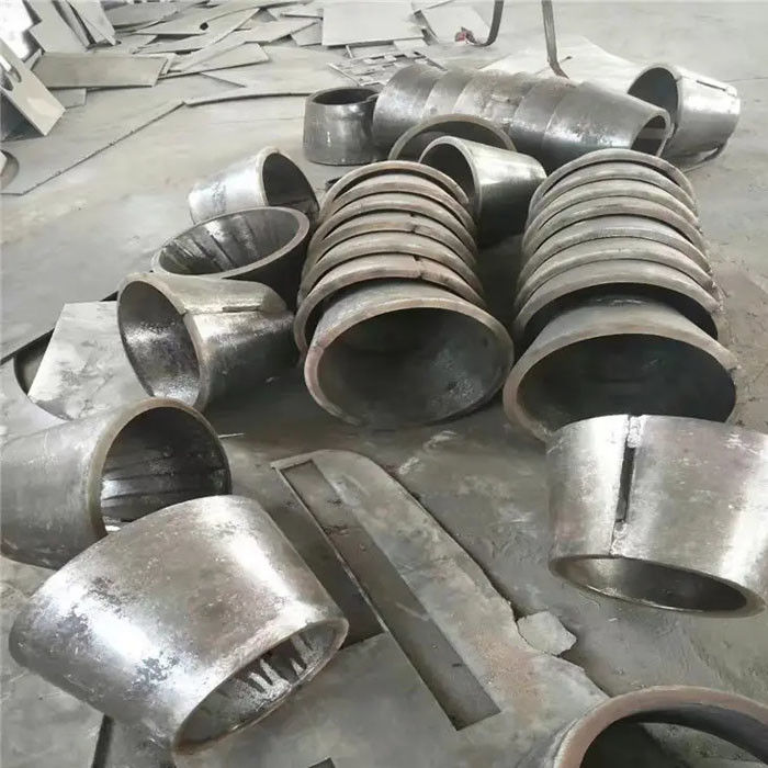 304 316 Stainless Steel Butt Welded Pipe Fittings Butt Welded Reducing Pipe 26-80 Inches DIN2605