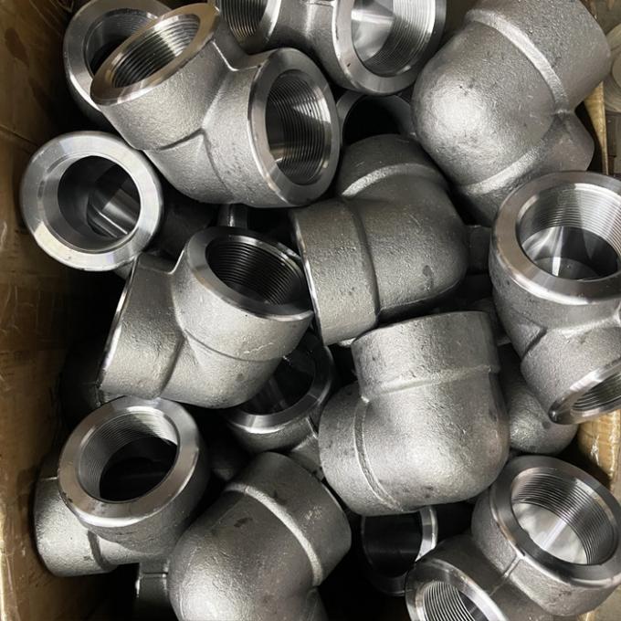 SW / THD Socket Weld 90 Elbow 1